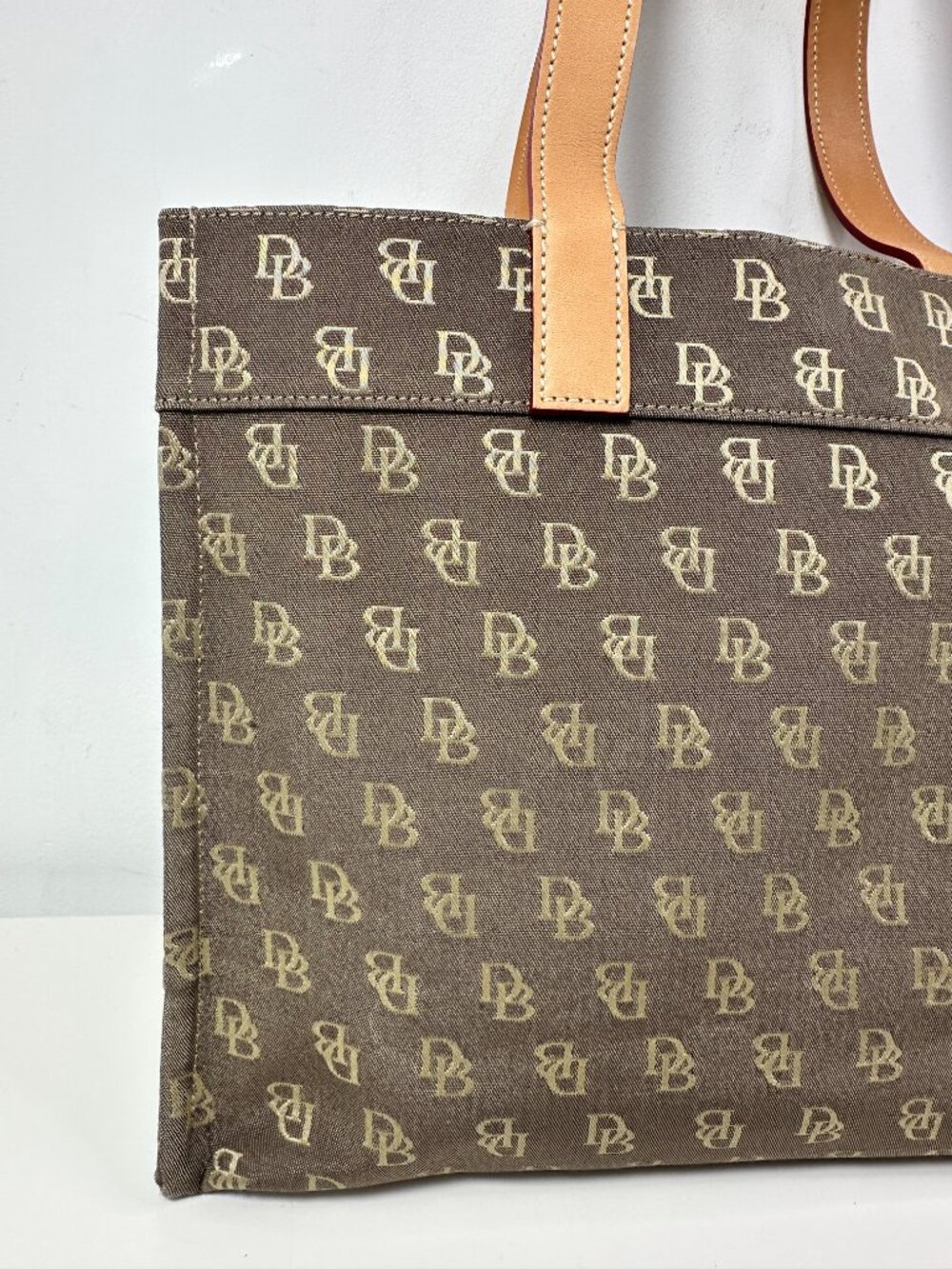 New Dooney & Bourke Vintage Tote Bag Monogram Canvas Leather Double Handle Purse - Picture 5 of 16